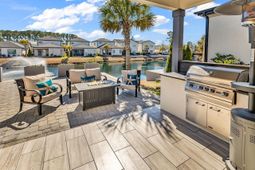 6722 Ocean Breeze Loop photo 4