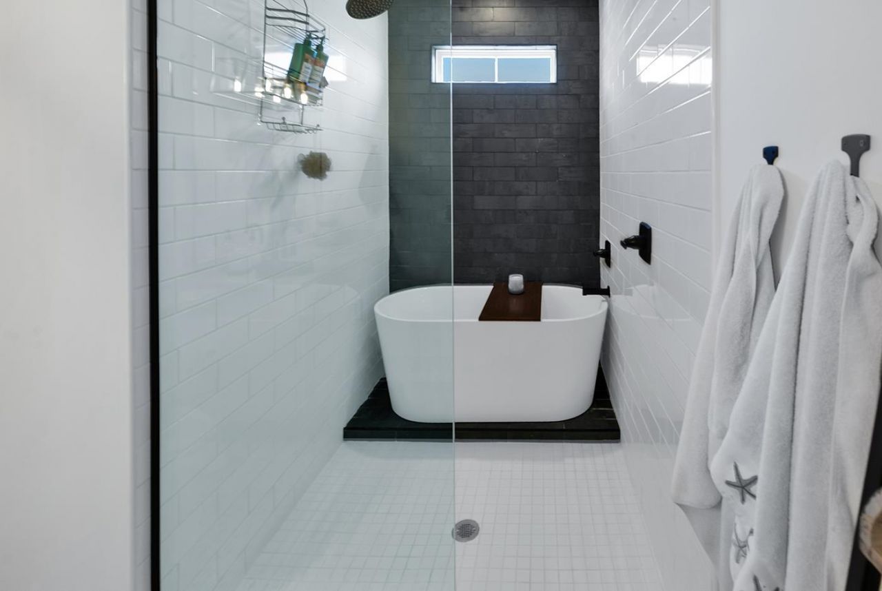 6722 Ocean Breeze Loop  Photo 23