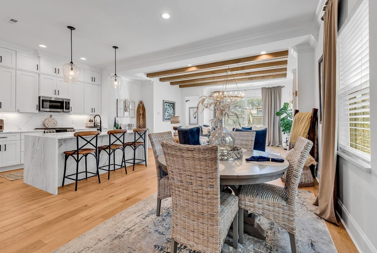 6722 Ocean Breeze Loop  Photo 8