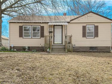 10409 E 26th Street, Independence, MO 64052