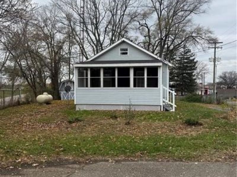 1729 Gambrinus Avenue SW, Canton, OH 44706 Photo 1