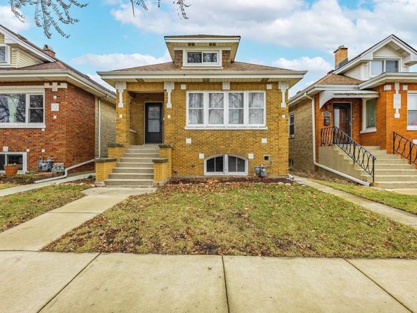 7871 W Oakleaf Avenue, Elmwood Park, IL 60707