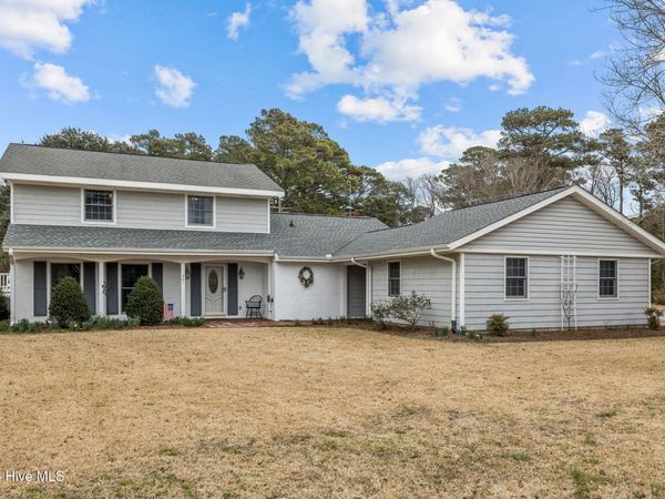 201 Sycamore Drive, Beaufort, NC 28516