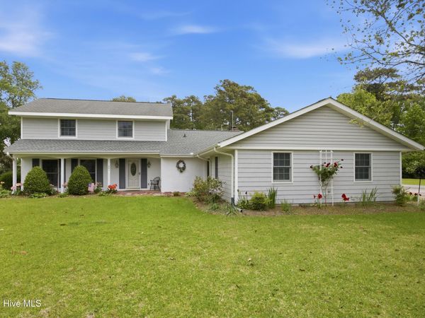 201 Sycamore Drive, Beaufort, NC 28516