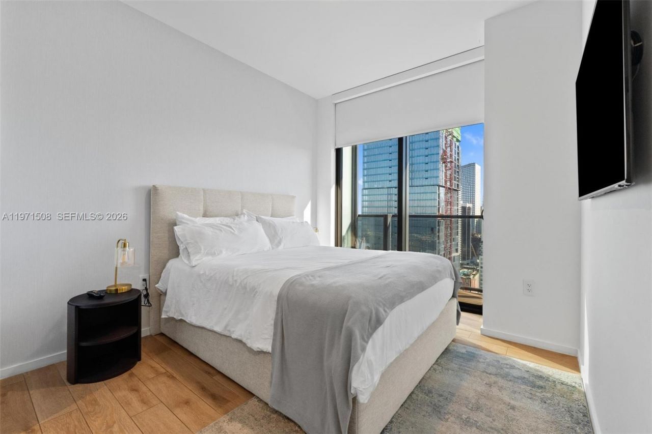 398 NE 5th St, Unit 3218, Miami, FL 33132 Photo