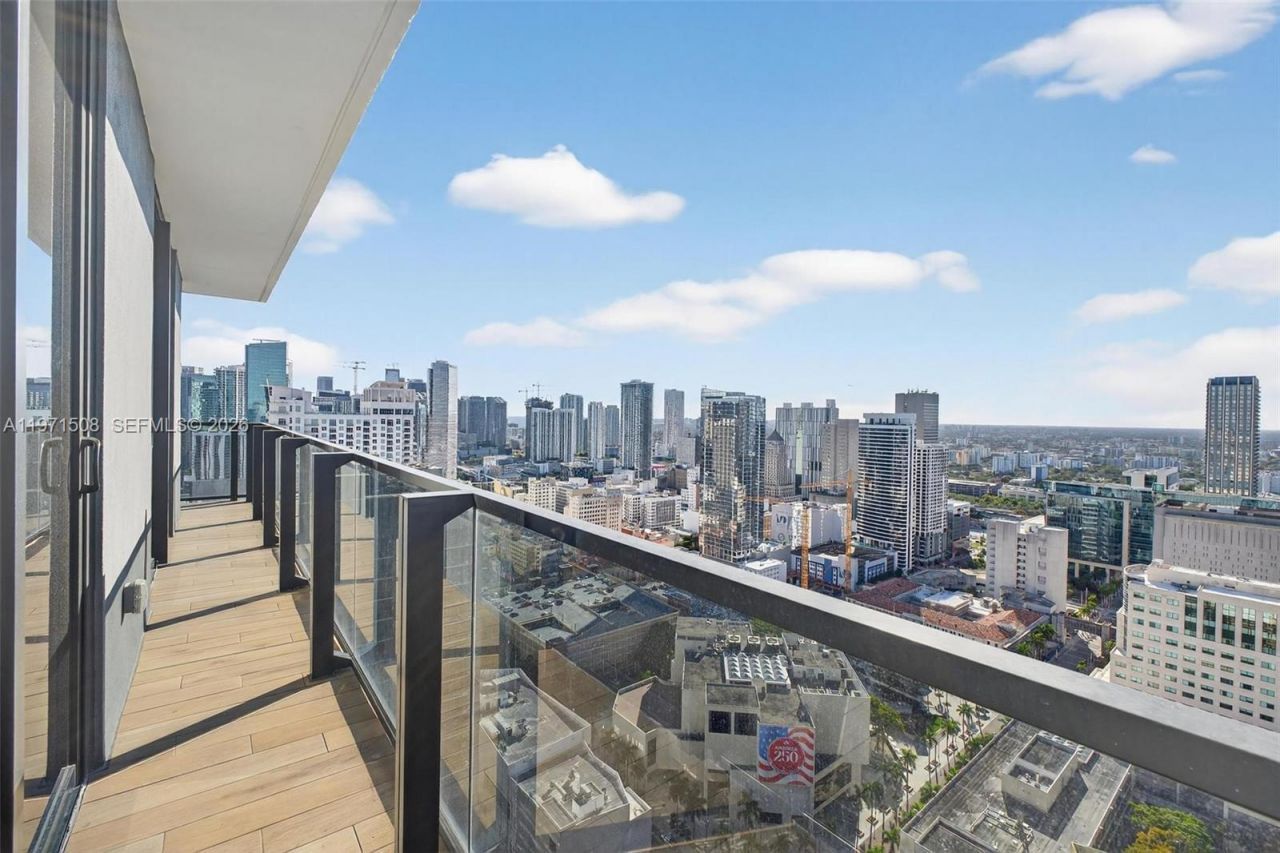 398 NE 5th St, Unit 3218, Miami, FL 33132 Photo