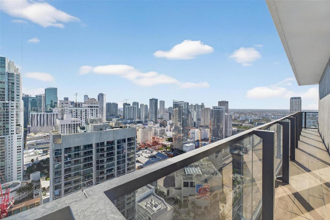398 NE 5th St, Unit 3218, Miami, FL 33132 Photo