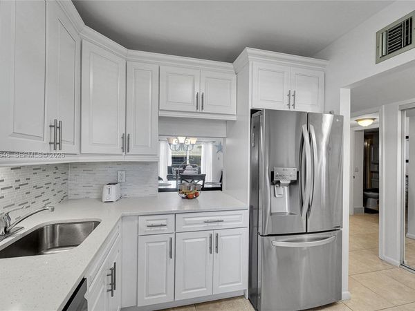 650 NW 80th Ter, Unit 206, Margate, FL 33063