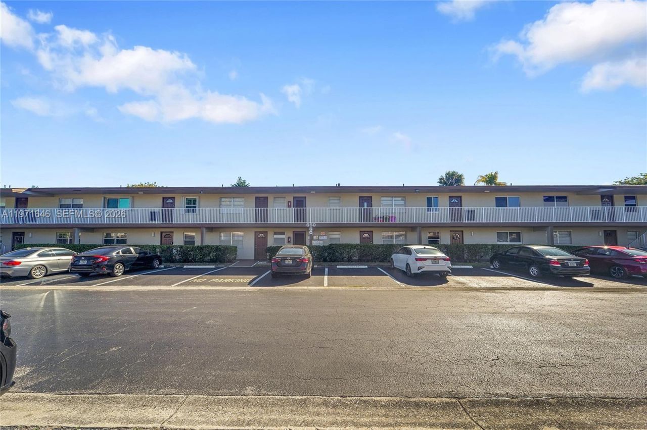 650 NW 80th Ter, Unit 206, Margate, FL 33063 Photo
