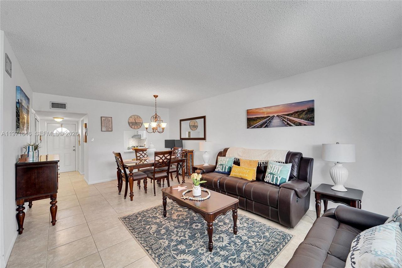 650 NW 80th Ter, Unit 206, Margate, FL 33063 Photo