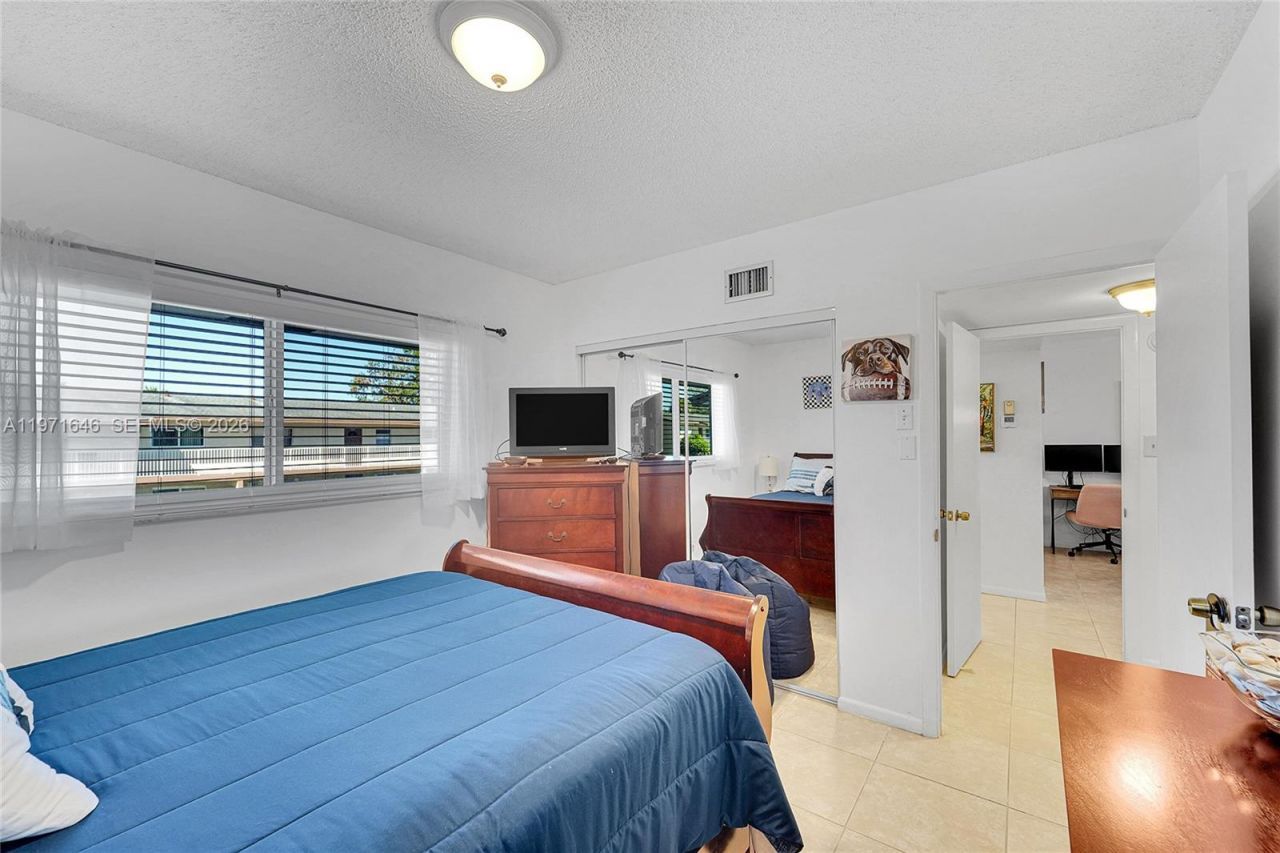 650 NW 80th Ter, Unit 206, Margate, FL 33063 Photo