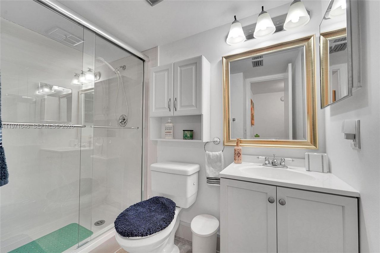 650 NW 80th Ter, Unit 206, Margate, FL 33063 Photo