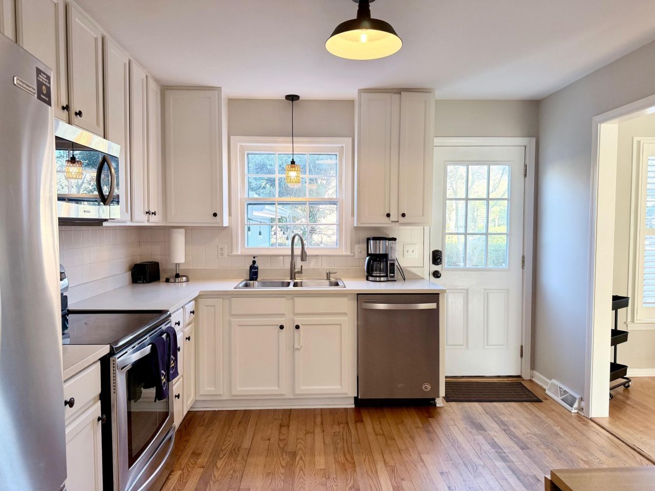 958 Cottingham Drive Photo 8