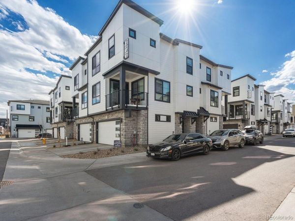 2060 S Holly Street , Unit 2, Denver, CO 80222