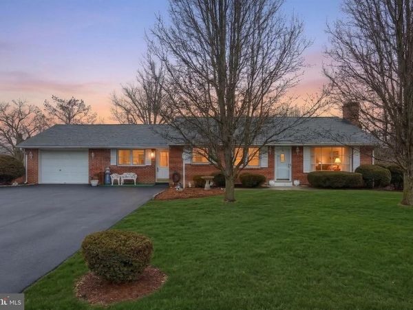 50 MUMMERT DRIVE, LITTLESTOWN, PA 17340