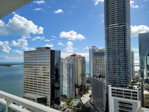 950 Brickell Bay Dr, Unit 3105, Miami, FL 33131