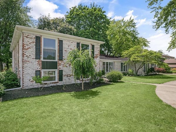 3111 N East Lake Drive, Elkhart, IN 46514