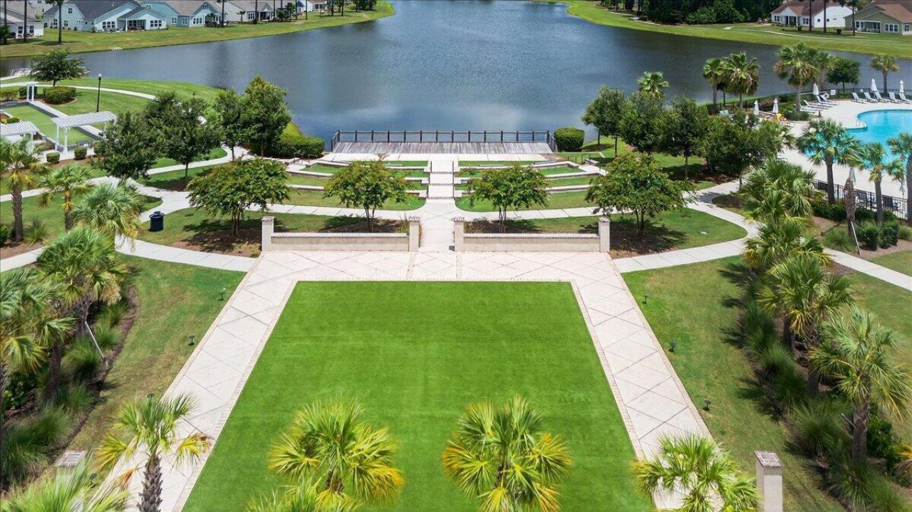 568 Four Seasons Boulevard Photo 42