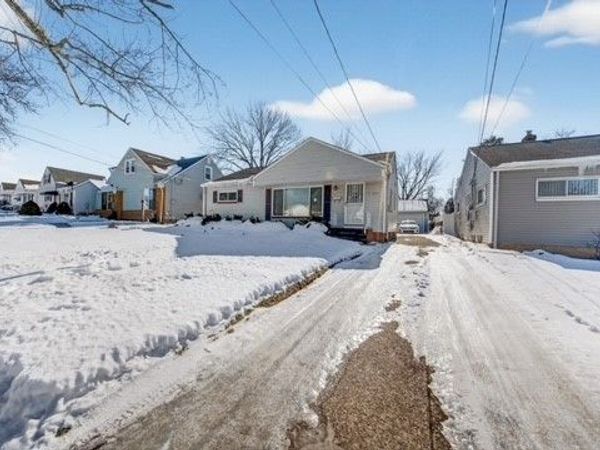 20648 Donny Brook Road, Maple Heights, OH 44137