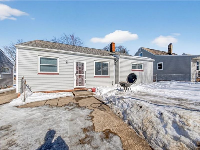 20648 Donny Brook Road, Maple Heights, OH 44137 Photo 19