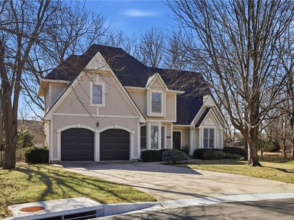 11512 Noland Street, Overland Park, KS 66210