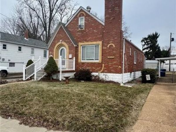 504 W Ripa Avenue, St Louis, MO 63125