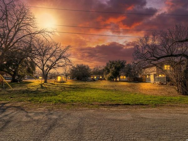 0 Ave G, Hondo, TX 78861
