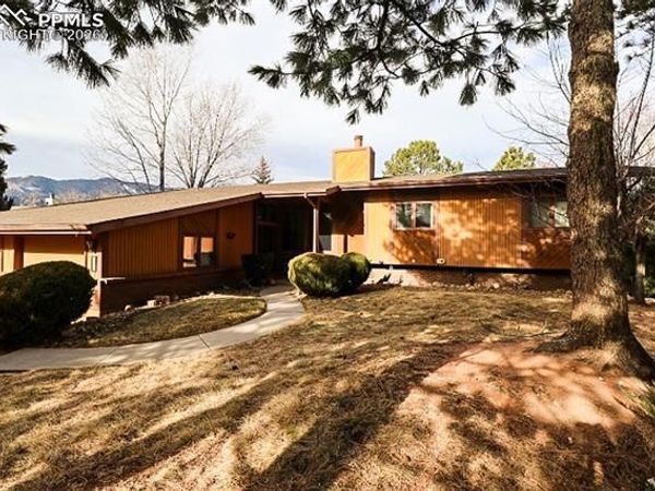 530 Mesa Vista Court, Colorado Springs, CO 80904