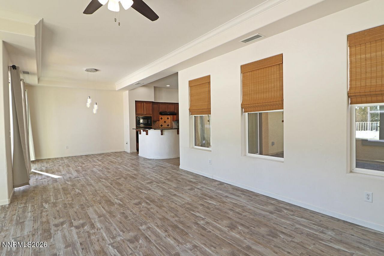 10890 Serratina Drive, Reno, NV 89521 Photo