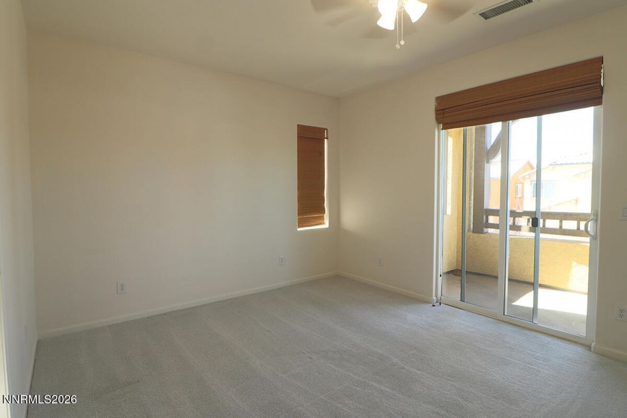 10890 Serratina Drive, Reno, NV 89521 Photo