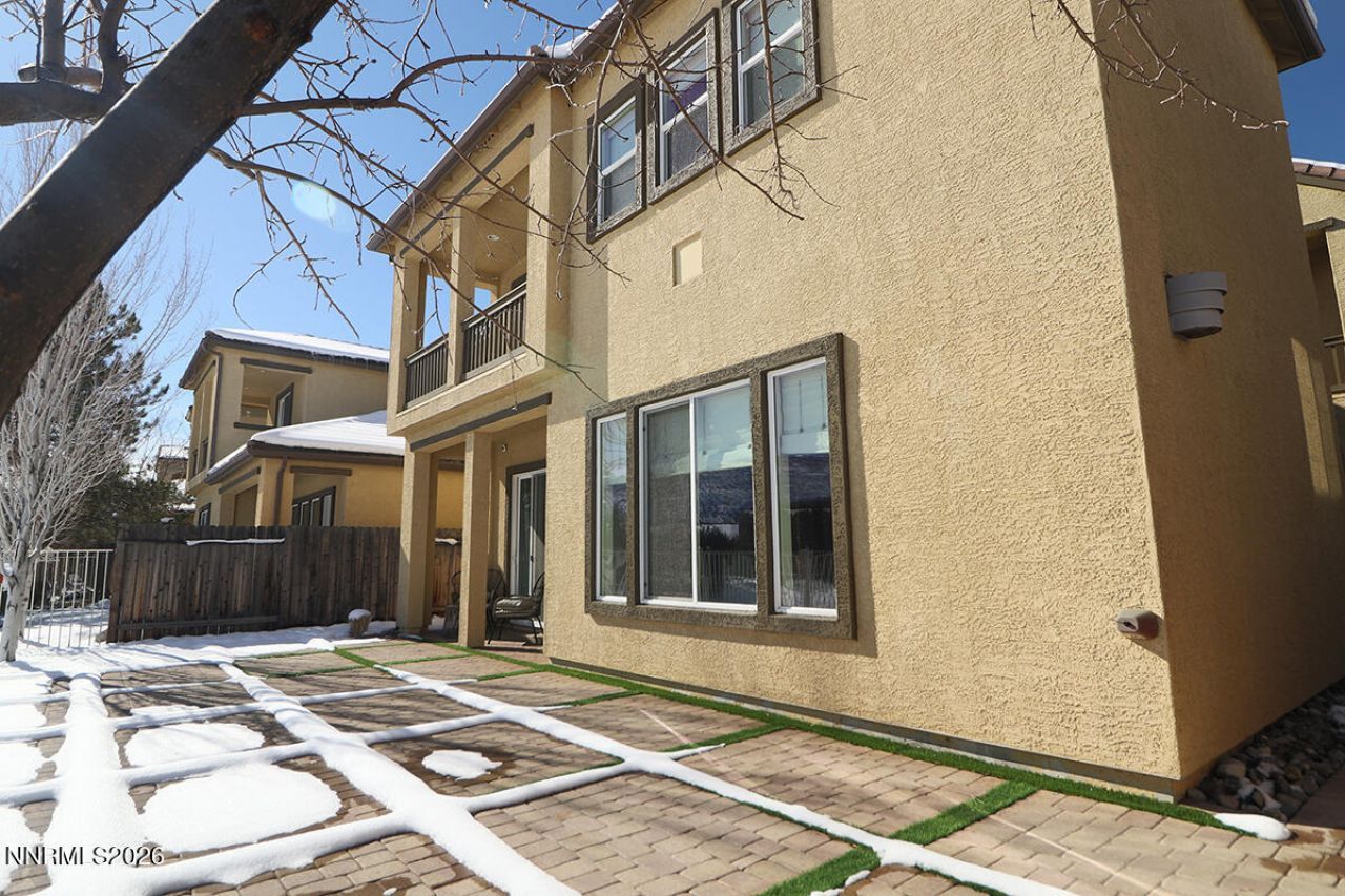 10890 Serratina Drive, Reno, NV 89521 Photo