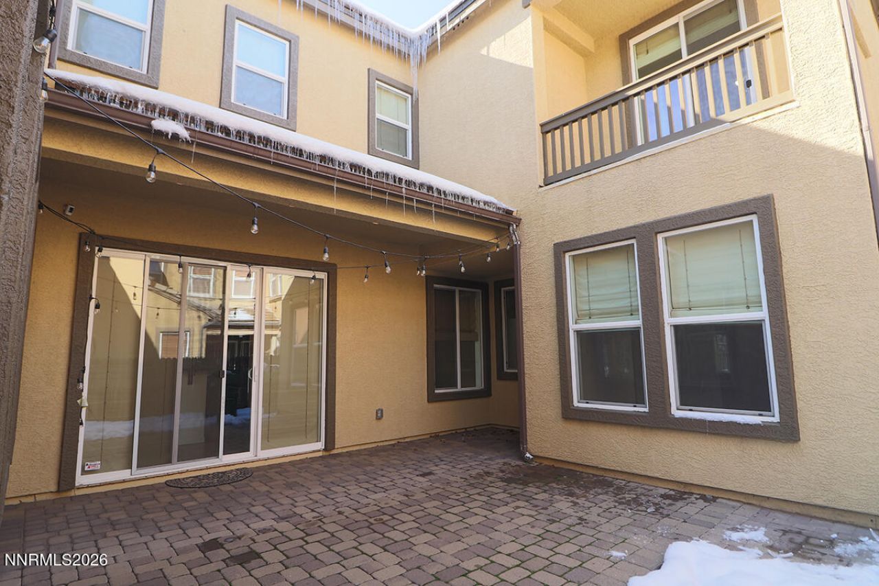 10890 Serratina Drive, Reno, NV 89521 Photo