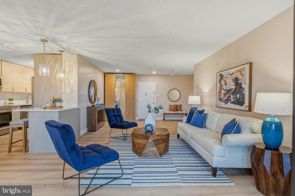 309 Yoakum Parkway, Unit 1003, Alexandria, VA 22304 Main Photo