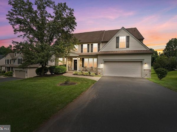 104 SHINNECOCK HILL , AVONDALE, PA 19311