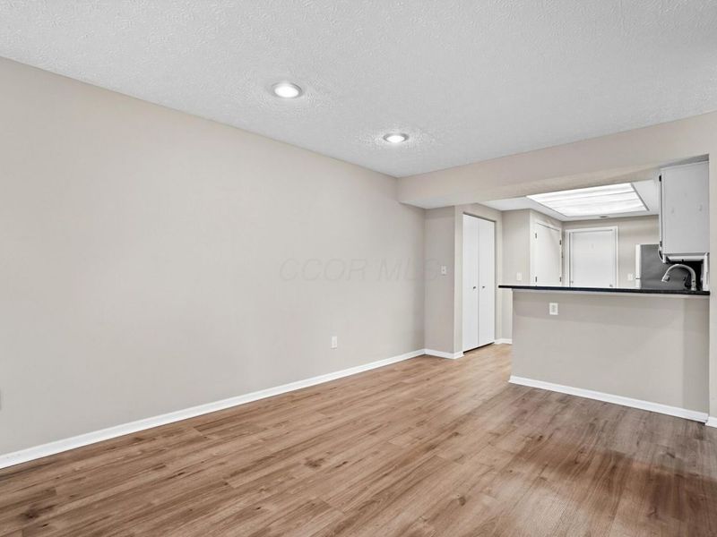 6770 Chateau Chase Drive, Columbus, OH 43235 Photo 15