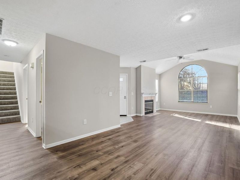 6770 Chateau Chase Drive, Columbus, OH 43235 Photo 17