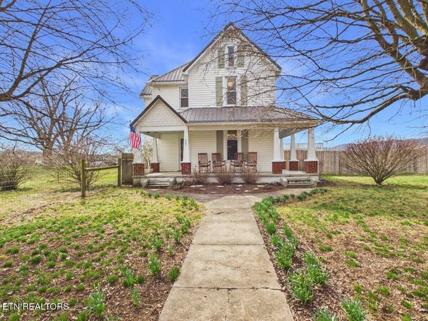 207 Thomas Rd, Speedwell, TN 37870