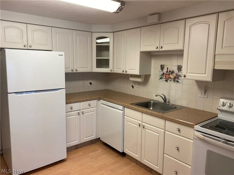 5481 Millwood Lane, Unit C, Willoughby, OH 44094 Photo 6