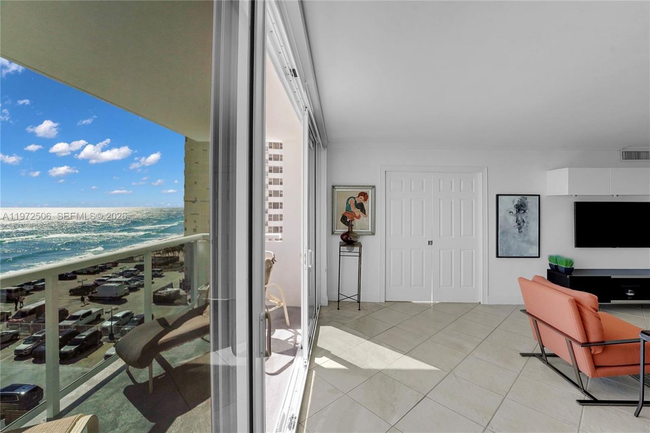 3140 S Ocean Dr, Unit 604, Hallandale Beach, FL 33009 Photo