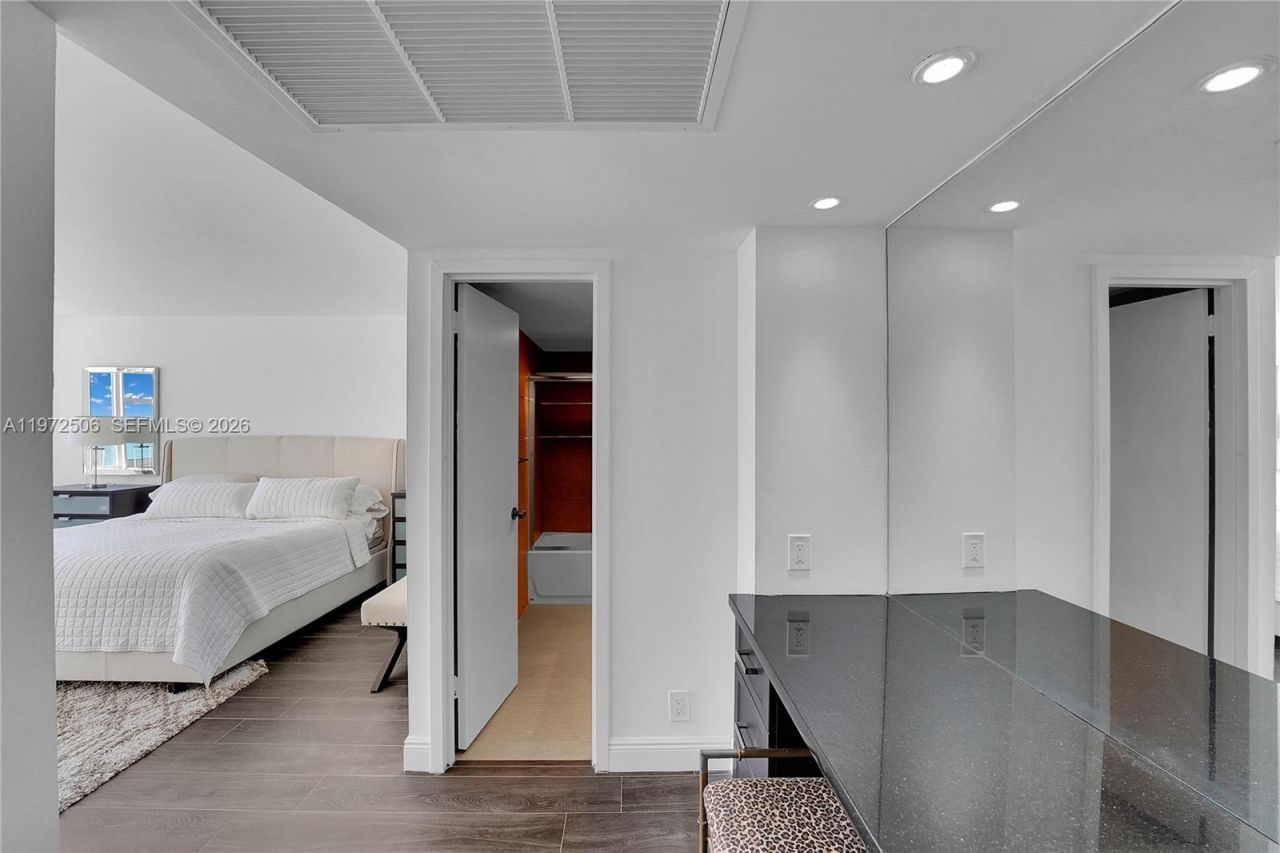 3140 S Ocean Dr, Unit 604, Hallandale Beach, FL 33009 Photo