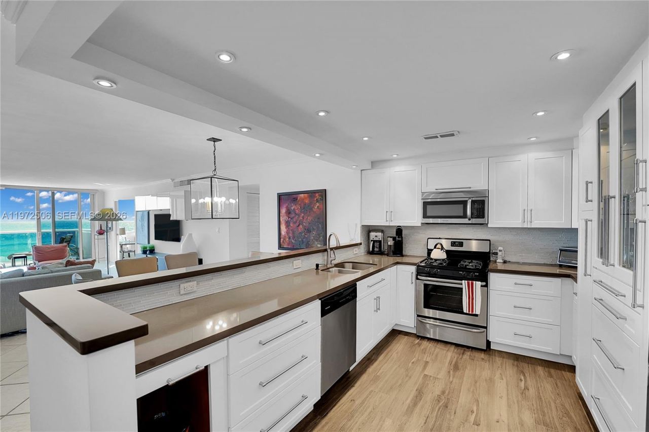 3140 S Ocean Dr, Unit 604, Hallandale Beach, FL 33009 Photo