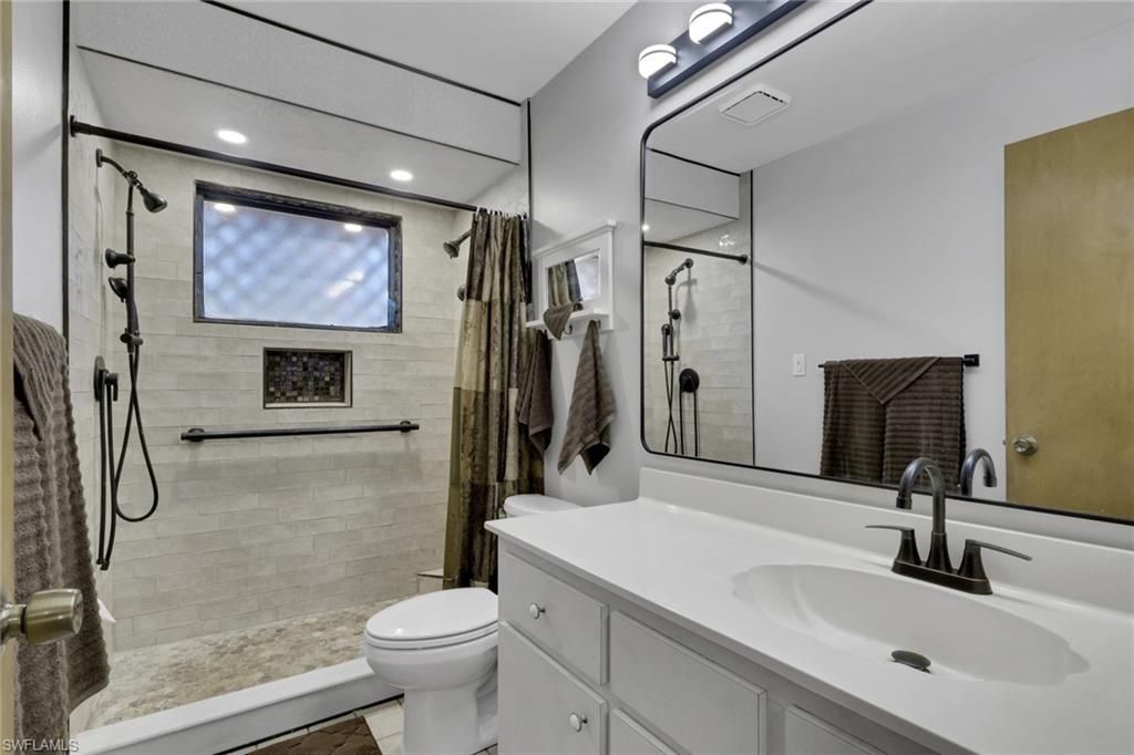 28025 Oak Ln, Bonita Springs, FL 34135 Photo