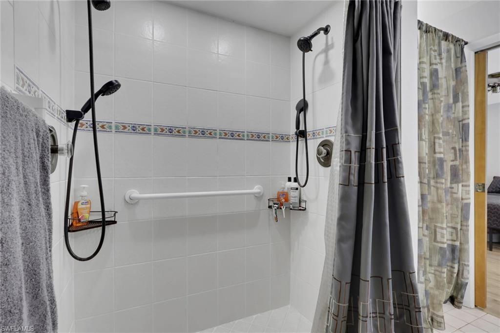 28025 Oak Ln, Bonita Springs, FL 34135 Photo