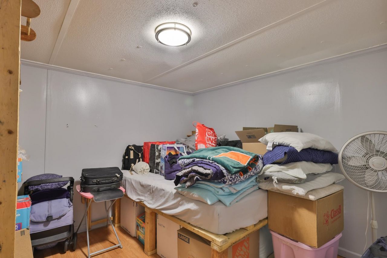 78 Dove St.  Photo 19