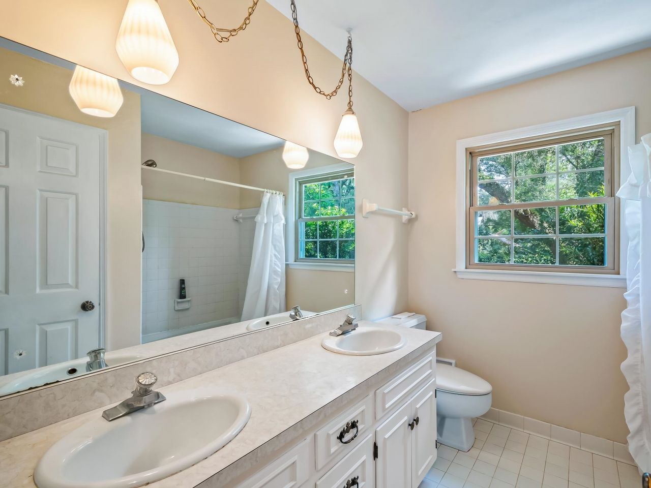 5119 Ile De France Drive , Tallahassee, FL 32308 Photo