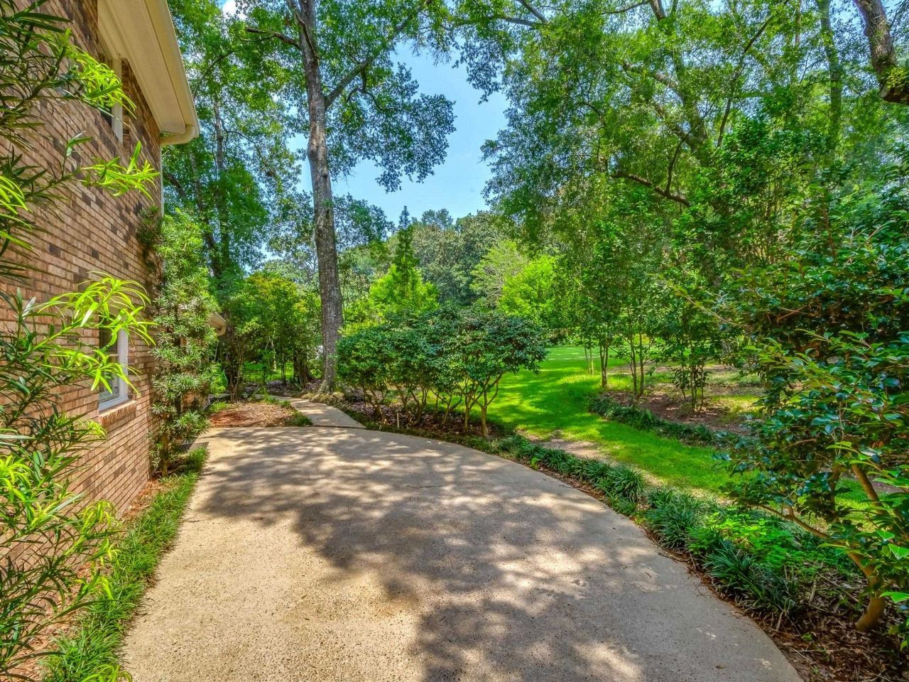 5119 Ile De France Drive , Tallahassee, FL 32308 Photo