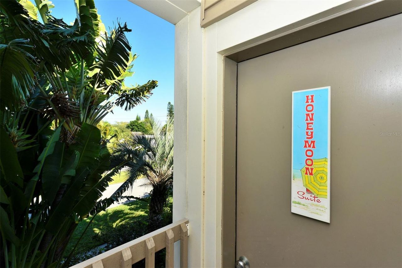 662 Calle Del Otono, Sarasota, FL 34242 Photo