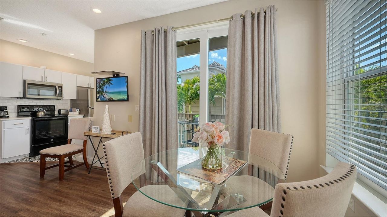 662 Calle Del Otono, Sarasota, FL 34242 Photo