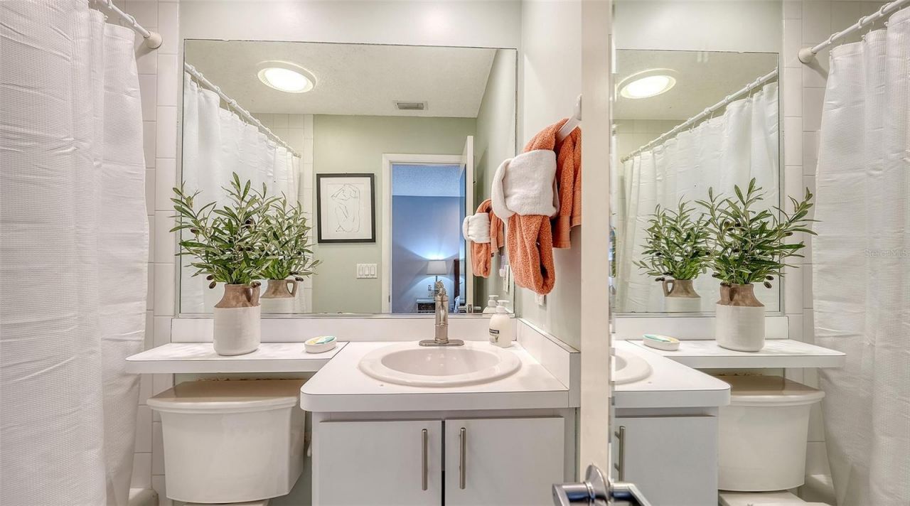 662 Calle Del Otono, Sarasota, FL 34242 Photo