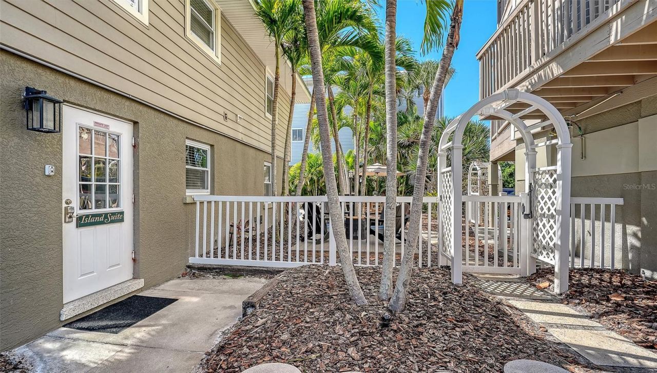 662 Calle Del Otono, Sarasota, FL 34242 Photo